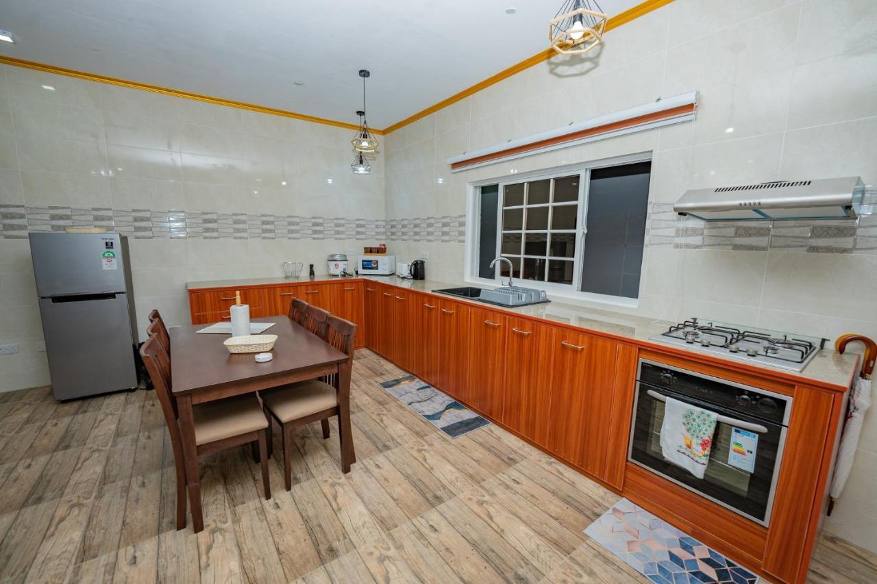 Paradise Breeze Apartment Misere Ngoại thất bức ảnh