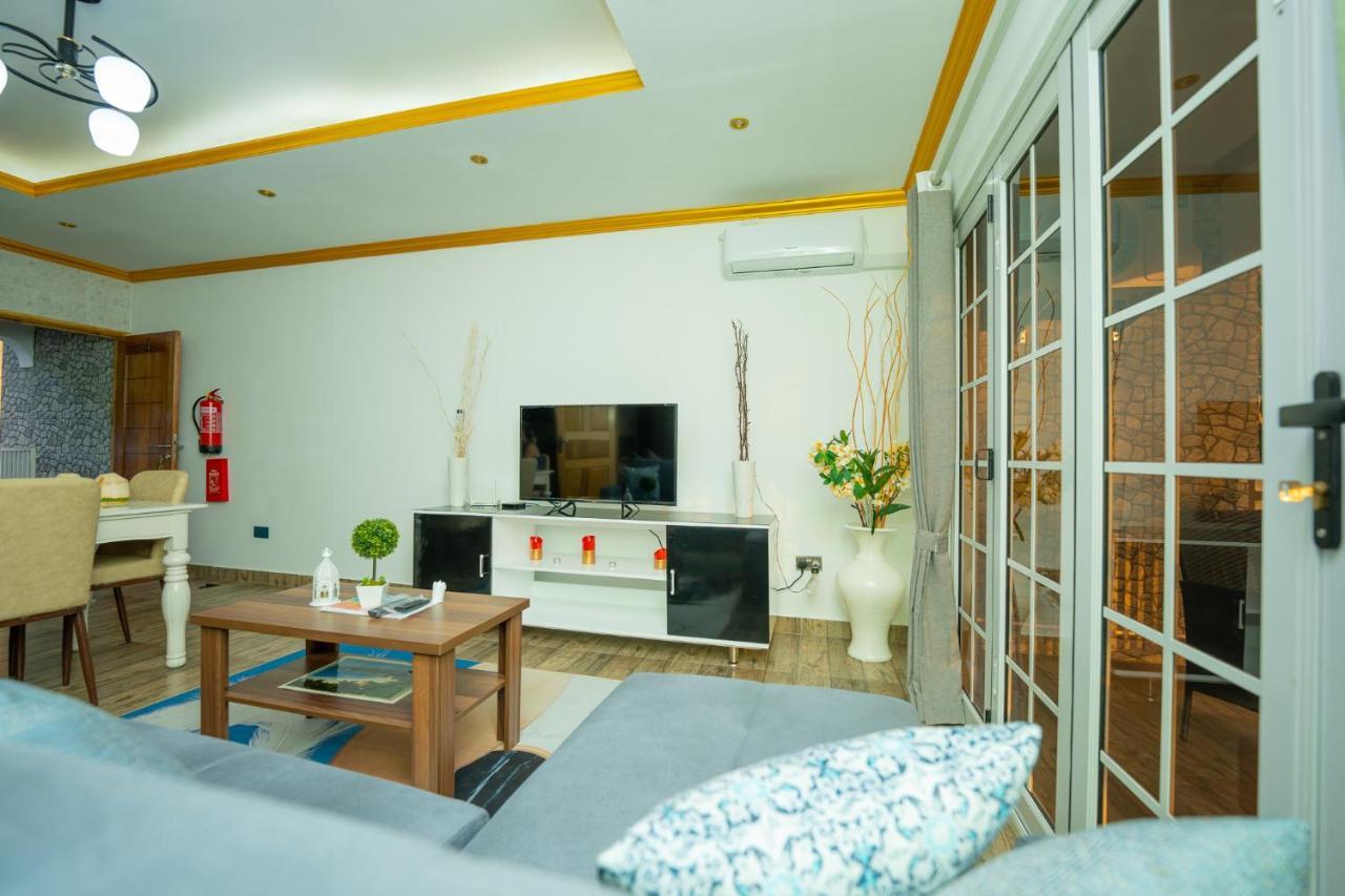 Paradise Breeze Apartment Misere Ngoại thất bức ảnh