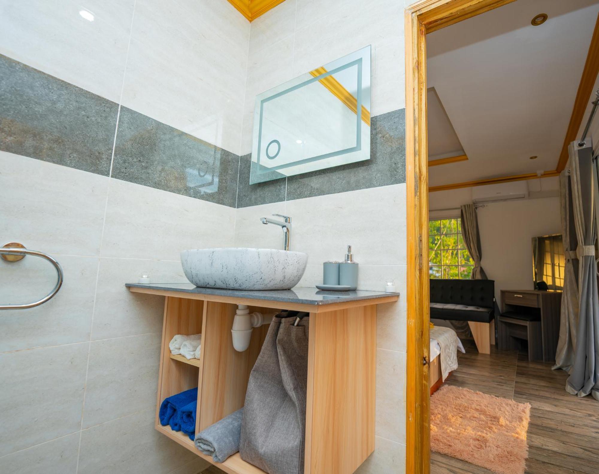 Paradise Breeze Apartment Misere Ngoại thất bức ảnh