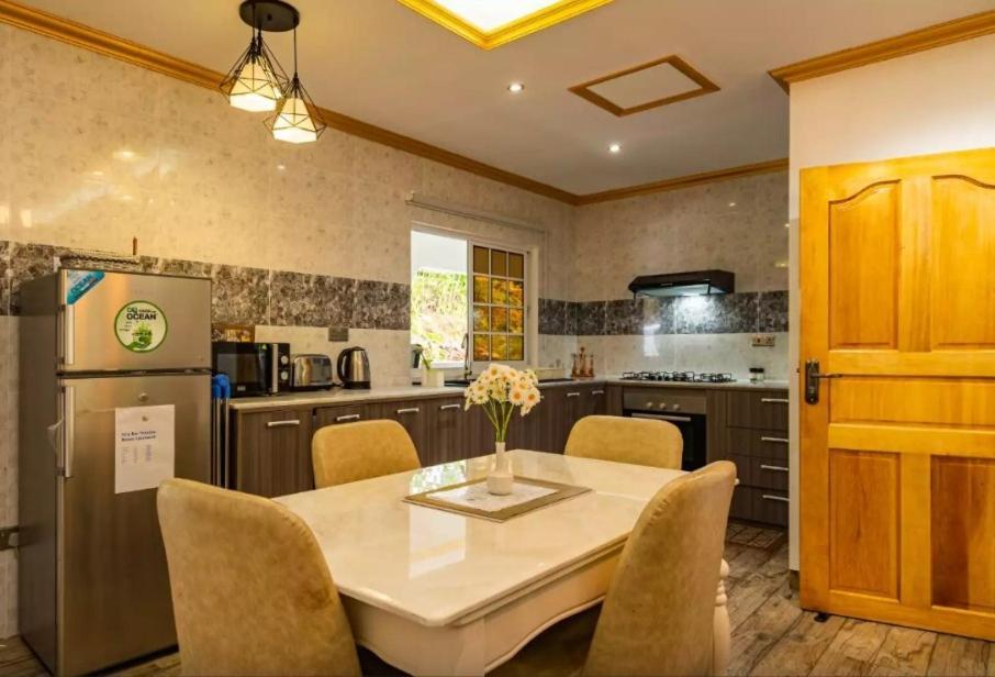 Paradise Breeze Apartment Misere Ngoại thất bức ảnh
